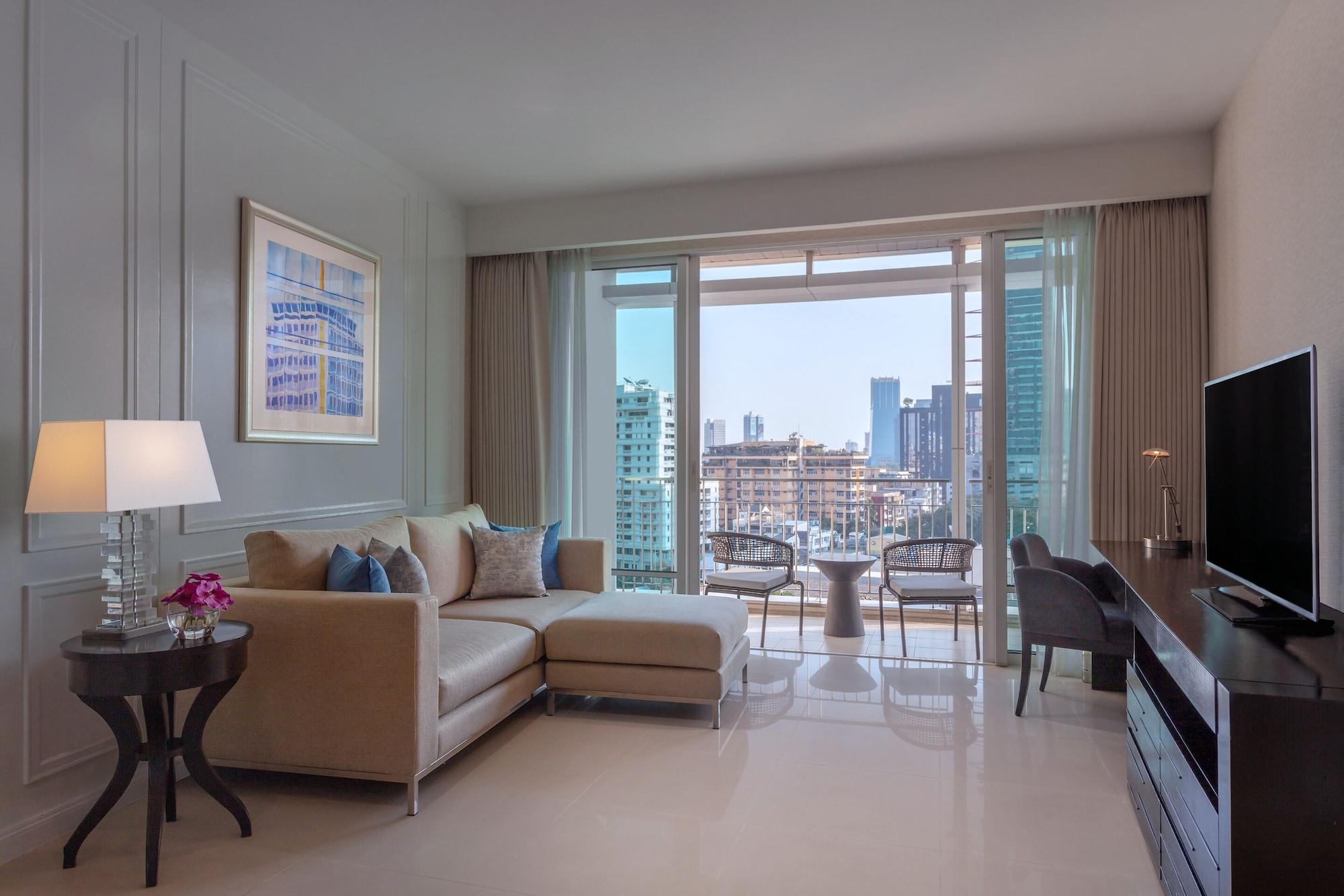 Dusit Suites Hotel Ratchadamri, בנגקוק מראה חיצוני תמונה Living room