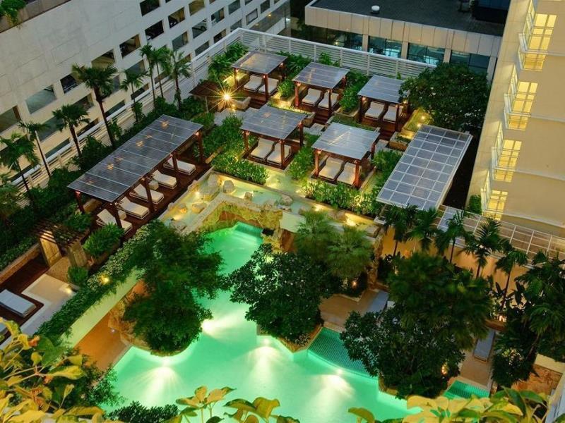 Dusit Suites Hotel Ratchadamri, בנגקוק מתקנים תמונה The resort's interior courtyard